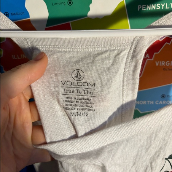 Volcom cherry tank top - Picture 2 of 2